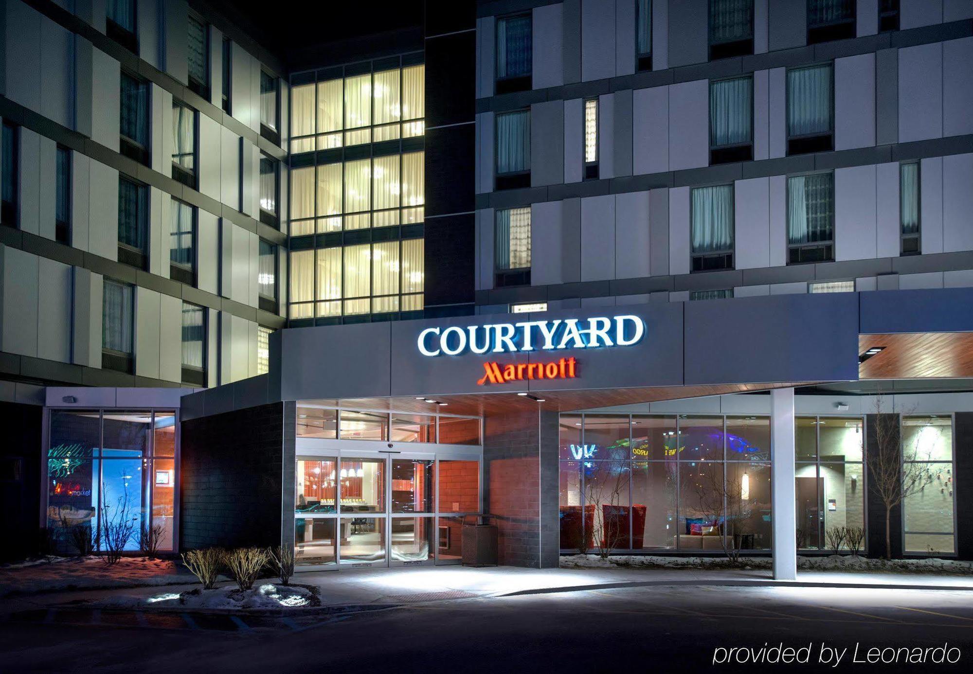 Courtyard By Marriott Philadelphia South At The Navy Yard Hotel Bagian luar foto